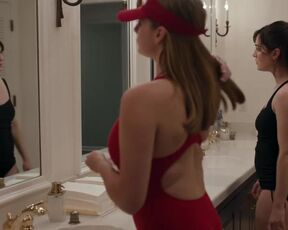 Claire Danes, Lizzy Caplan hot - Fleishman Is in Trouble (2022) s01e03-05