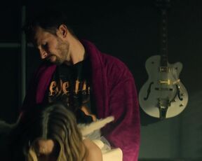 Aleksandra Poplawska, Julia Wieniawa nudity and sexy - Nie cudzolóz i nie kradnij (2022) Polish hottest video