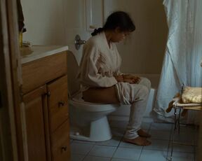 Taylor Russell - Bones and All (2022) hot scenes