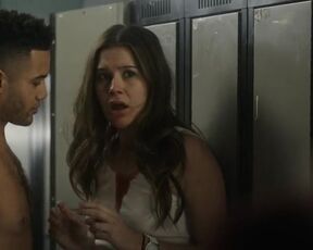 Morgan Holmstrom, Natasha Calis sexy - SkyMed (2022) s01-e02,04,06 hot bikini scenes