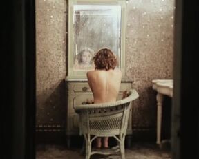 Sylvia Kristel - Alice ou la derniere fugue (1977) nude scenes