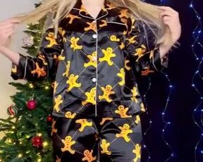 TIKTOK PORNOGRAPHY XMas COMPILATION Stella Marisol GREATEST OF