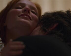 Larissa Manoela - Lulli (2021) Sexy Scene