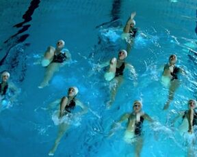 Alice Dwyer - Freischwimmer (2007) nude movie scene