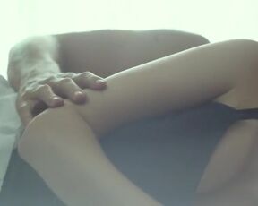 Grace Caroline Currey, Virginia Gardner - Fall (2022) Thriller Scenes