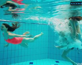 Sizzling gals unwrap in the pool