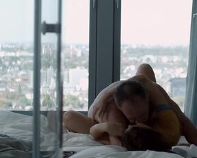 Nicolette Krebitz nackte â Unter dir die Stadt (2010) Nude & Sex Scenes