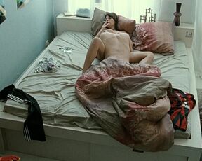 Henriette Muller, Rita Lengyel, Araba Walton - Berlin Calling (2008) topless scene
