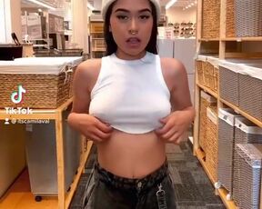 EXPANDING BOOBS IN THE MAGAZINE FOR TIKTOK Subscribers