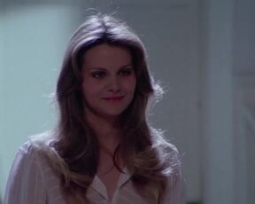 Silvia Dionisio sexy  - Hot Stuff (Paura in città) (1976) nude video