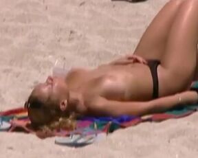 South Florida Chicks Bare on the Beach