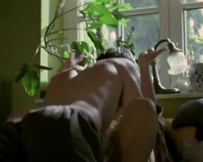 Lucia Siposova, Raluca Aprodu - Na vlastni nebezpeci (2007) topless scenes