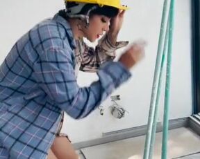 construction worker gets horny and masturbates in construction place
