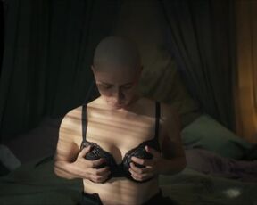 Gemma-Leah Devereux - The Bright Side (2020) Nude Video