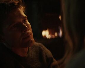 Alicia Silverstone naked - Last Survivors (2021)