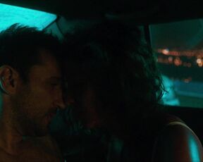 Fiorella Pennano nude - Busco novia (2021) Car Sex scene