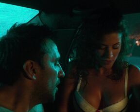 Fiorella Pennano nude - Busco novia (2021) Car Sex scene