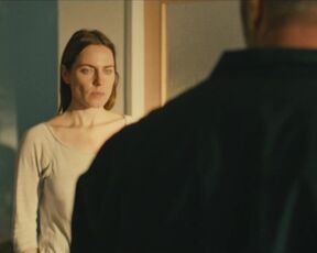 Antje Traue, Julia Koschitz - Am Anschlag hot - Die Macht der Kränkung (2021)s01e02