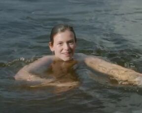 Line Pillet - Tench (Muidhond) (2019) Naked Actress