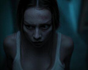 Ester Expósito, Ángela Cremonte hot - Venus (2022) Hot Scenes from the thriller