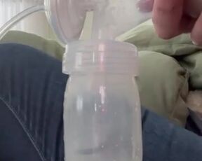 PUMPING my BREASTMILK. Unloading some firm you can hear it!