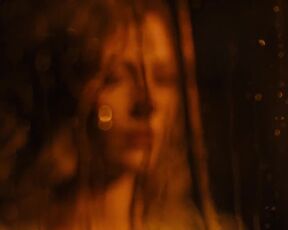 Katharina Schlothauer nude - In falschen Händen (2022)