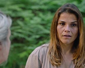 Katharina Wackernagel, Elena Wegner topless - Mord mit Aussicht (2022)  s04e05