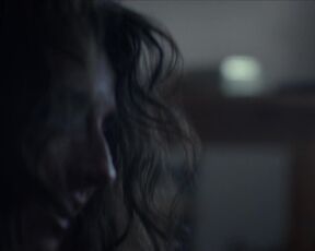 Seyneb Saleh nude -MG (2022) s01-e01