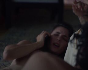 Seyneb Saleh nude -MG (2022) s01-e01