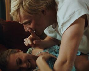 Jeanne Goursaud nackte - Der Rebell - Von Leimen nach Wimbledon (2021)