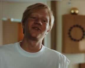 Jeanne Goursaud nackte - Der Rebell - Von Leimen nach Wimbledon (2021)