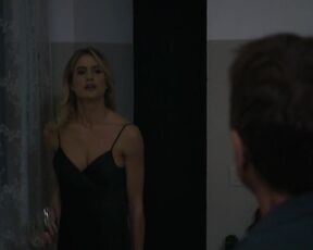 Ester Pantano, Cristina Marino hot - Màkari s02 (2022) Sexy Episodes