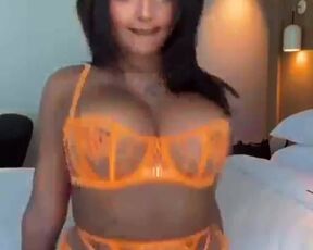 so MOLTEN! by sexytiktoktits - TikTok Nude