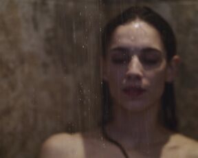 Camila Flamenco naked - Mía (2020) Hot topless (FF) pregnant scene