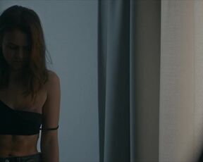 Leonie Wesselow mackte - Im Widerschein (2020) Sex scene