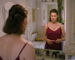 Franziska Hackl, Jasmin Gerat sex - Tage, die es nicht gab (2022) s01e08