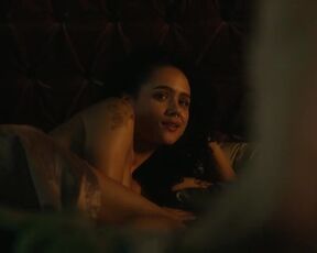 Nathalie Emmanuel, Stephanie Corneliussen - The Invitation (2022) Nude Scene from the movie