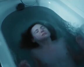 Josefine Preuss - Dein Leben gehört mir (2019) Nude Scenes