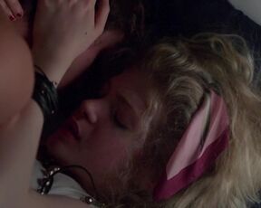 Elena Kampouris naked - Shoplifters of the World (2021) Sex video