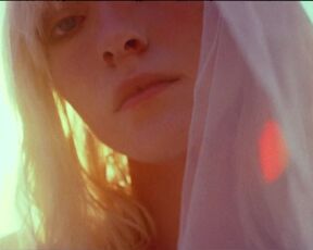 Marie Cavanna, Maya Boraine hot - Moderna (2021) Not Nude scenes