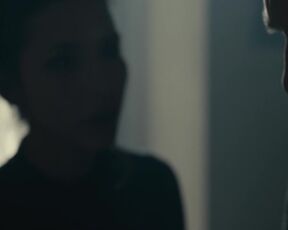 Julia Mougenot butt - Asphyxie (2019) Sexy(without pants) Movie Scene