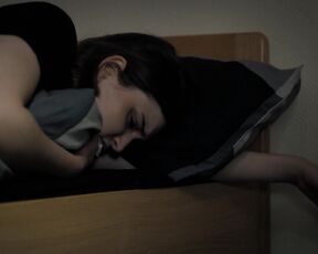 Lisa Vicari naked - Am Ende der Worte (2021)