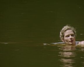 Amalia Culp - Giants Being Lonely (2019) Topless Video