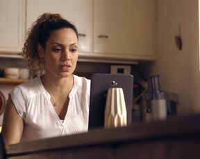 Caro Cult - Einstein s03e06 (2019) Hot car sex Scene