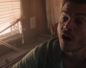 Liana Liberato hot - Dig (2022)