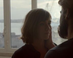 Sophie Pfennigstorf, Adèle Wismes nude - Sopravvissuti (2022) s01e01-02 Nude