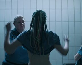 Nadja Sabersky sexy - Freund oder Feind. Ein Krimi aus Passau (2020) moment of a deep search of the actress