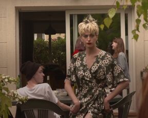 Marie Benati, Leila Guigue naked - Nos ames solitaires (2019) Hot Lesbian Sex Episode