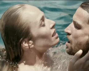 Laura Egger - Käpt'n (2021) Nude and Sex scenes