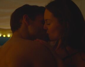 Lea van Acken, Lisa-Marie Koroll sexy - Abikalypse (2019) Hot Scene from the movie